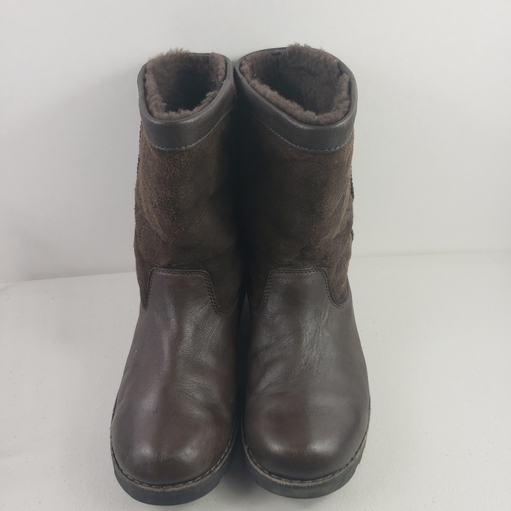 UGG Australia Riverton Short Boots sz 6 - Picture 8 of 10
